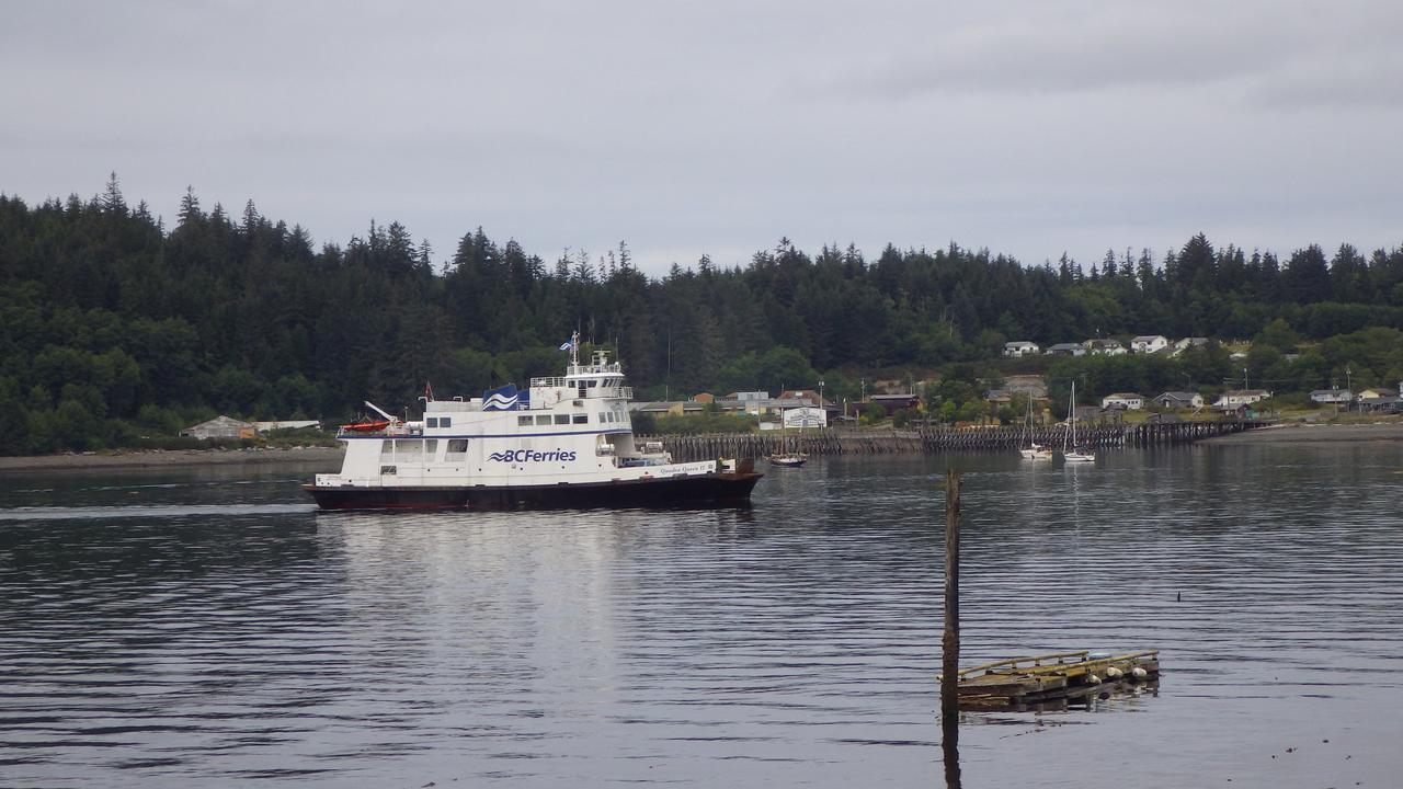 Orca Inn Alert Bay Exteriér fotografie